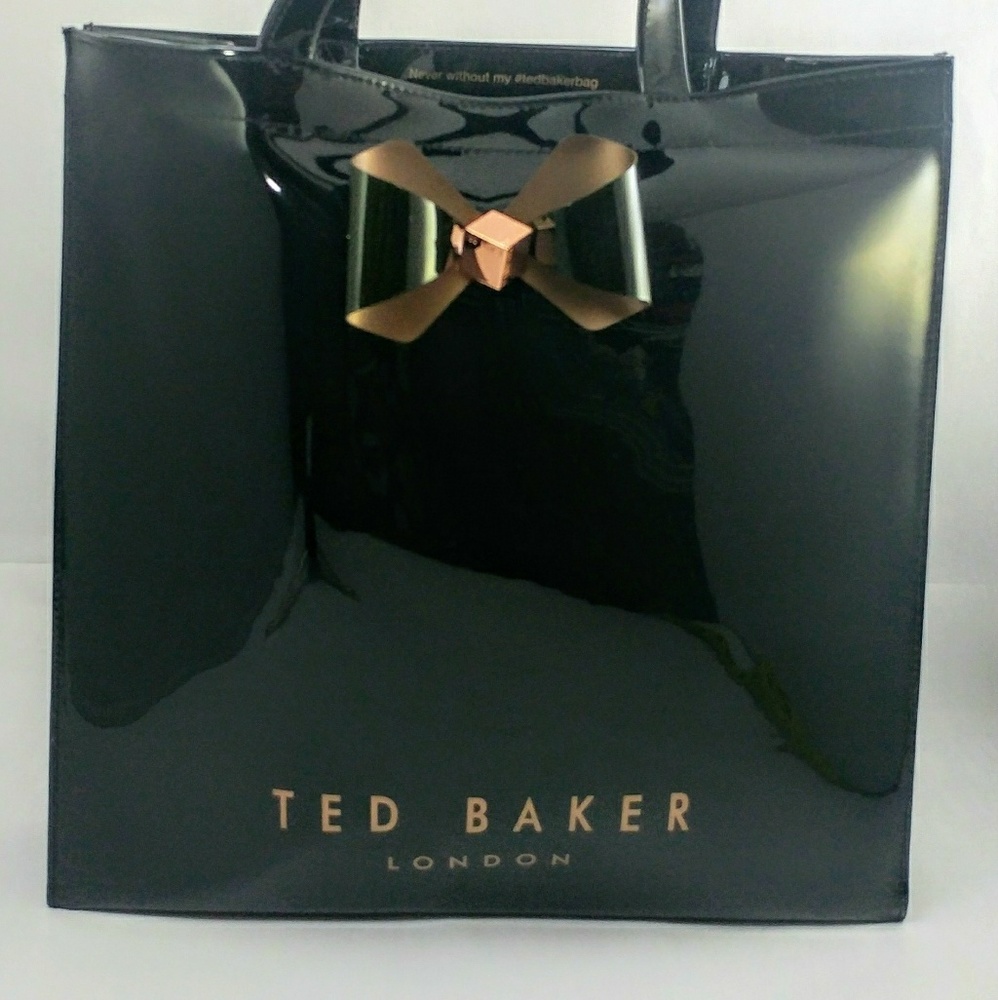 🚫SOLD🚫 Patent leather Ted Baker bag
